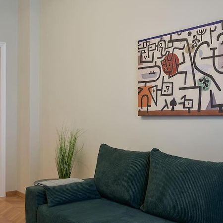Little Gem: Modern Urban Retreat Διαμέρισμα Αθήνα Εξωτερικό φωτογραφία