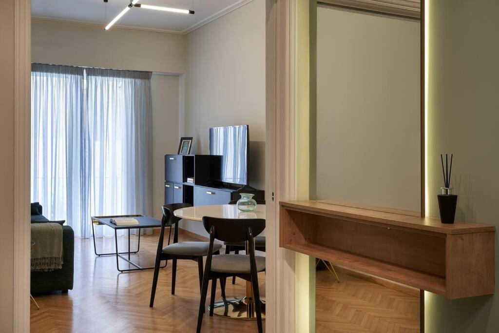 Little Gem: Modern Urban Retreat Διαμέρισμα Αθήνα Εξωτερικό φωτογραφία